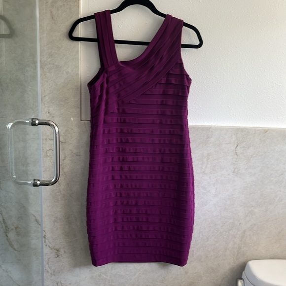 XSCAPE side zipper dress with stretch size 12P - Picture 3 of 6